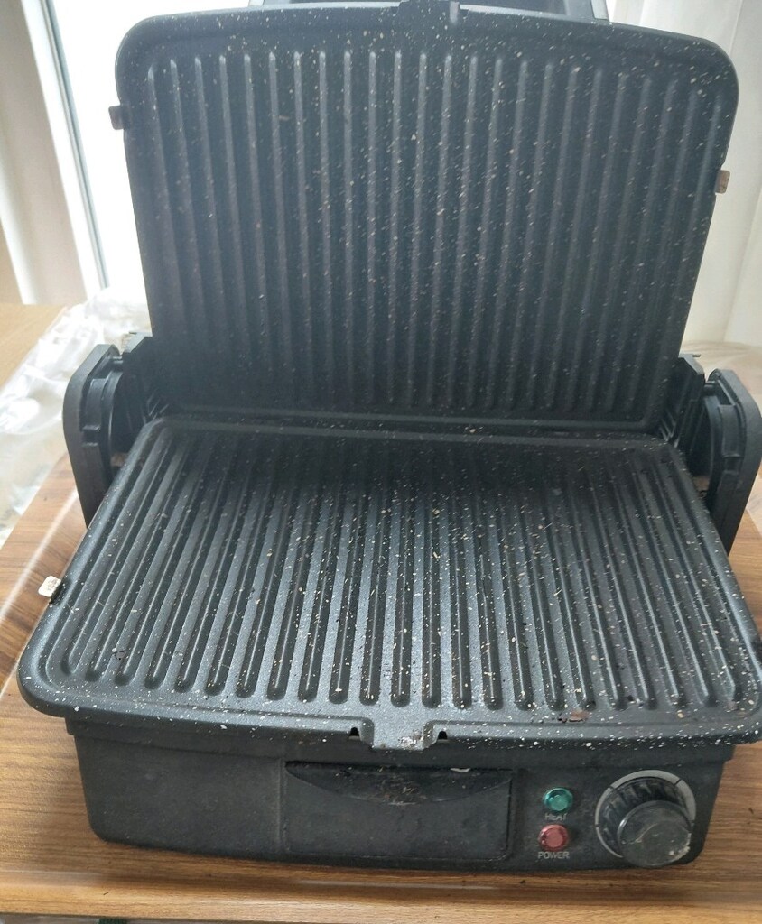 SİNBO TOST MAKİNASI - 2