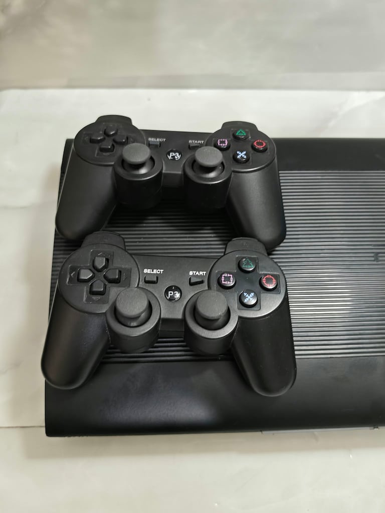 Sony PlayStation 3 Super Slim 500 GB – Çift Kol – 40+ Oyun - 2