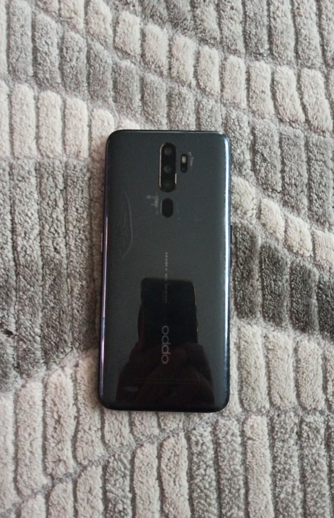 Siyah Akıllı Telefon - 2