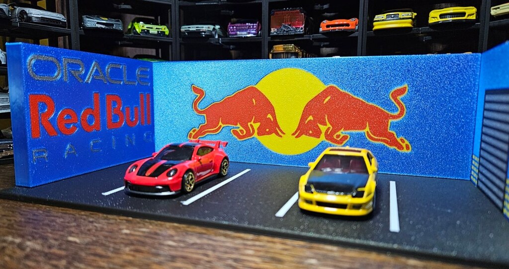 Redbull dioroma garaj - 2