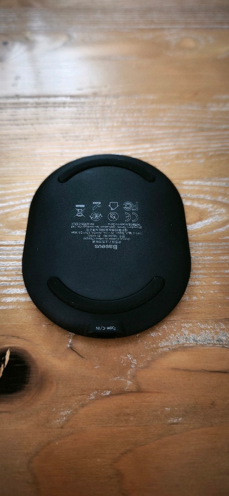 Baseus Cobble Wireless Charger 15W-Şık ve Hızlı Şarj Pad - 4