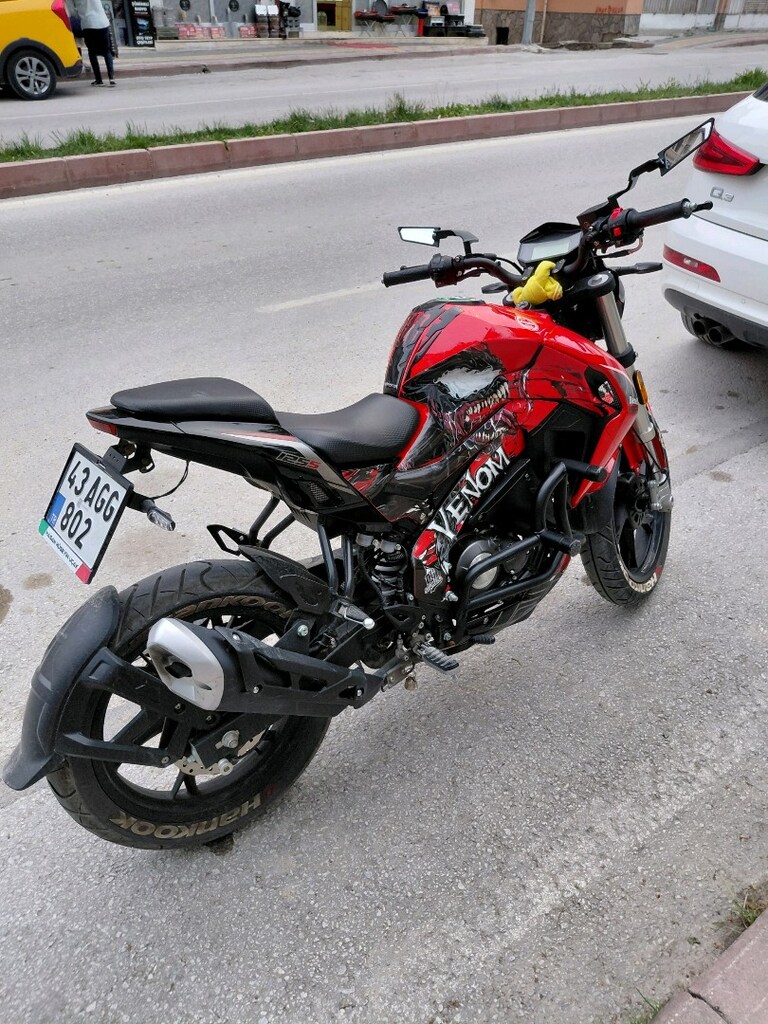 Benelli 125S 8500km 2024 model ekstralı - 7
