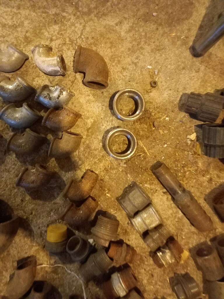 çeşitli demir su malzemeleri,tane 25 TL, toplu ikram olur. - 6