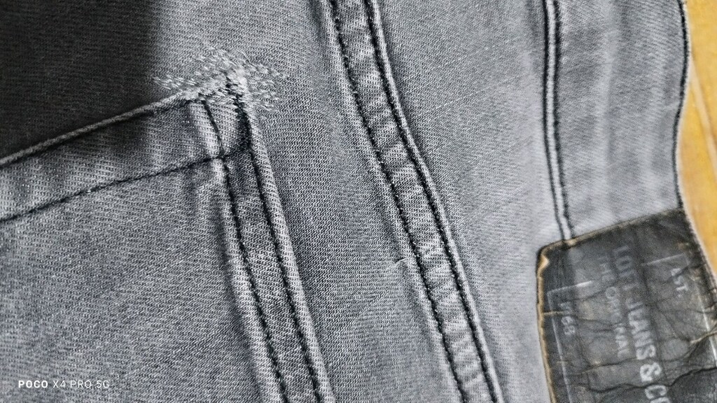 #Loft jeans pantolon..Arka cep yanı dikildi.Eni çekilince 41 Boyu 100 - 5