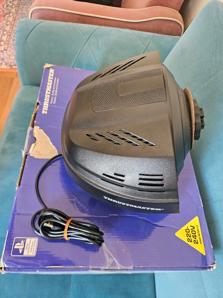 Thrustmaster T300RS GT + TH8A Vites (Direksiyon Seti + Vites) - 3