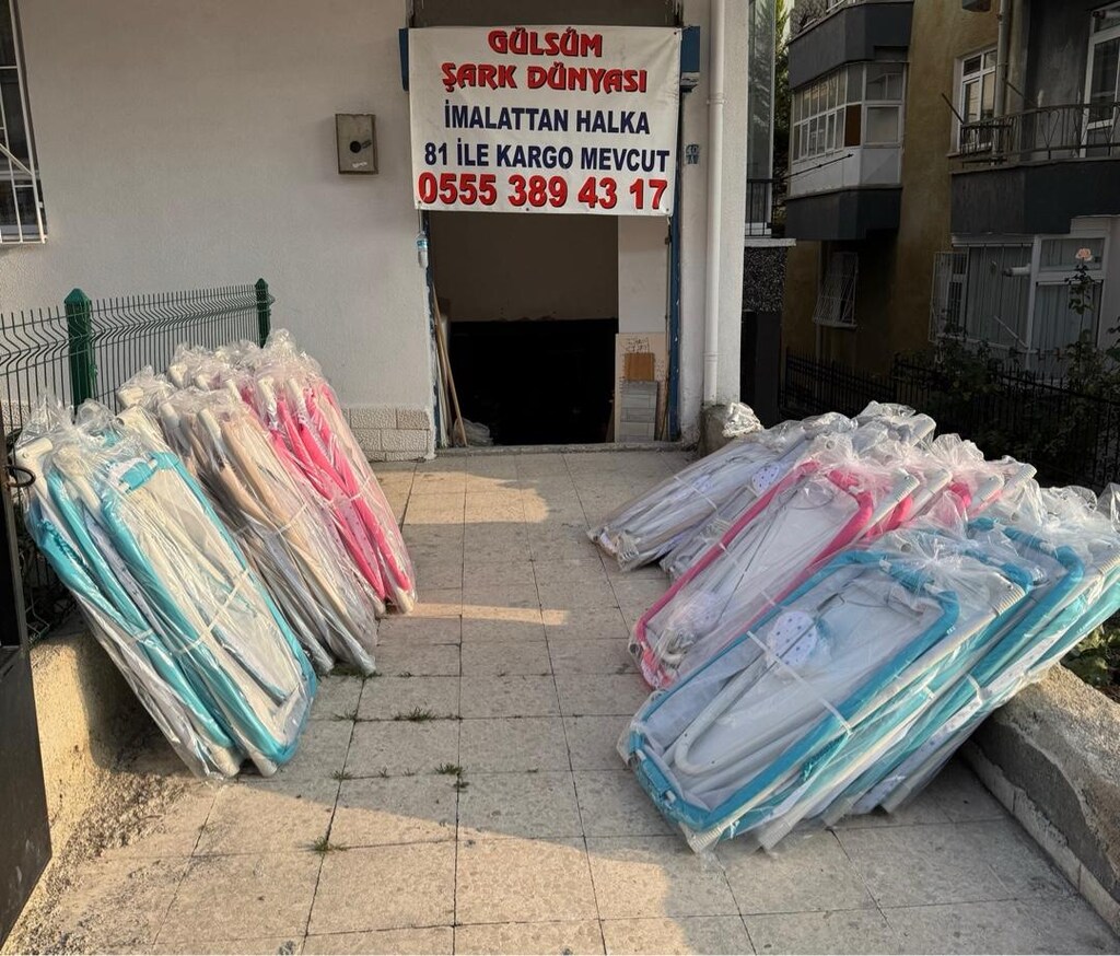 SIFIR ÜSTTEN TÜLLÜ PORTATİF SALLANIR BEŞİK MODELİ VE RENKLERİ SÖKÜLÜR. - 6