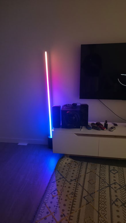 Philips Hue Gradient Signe Akıllı Led Zemin Işığı, Lambader, Siyah - 2