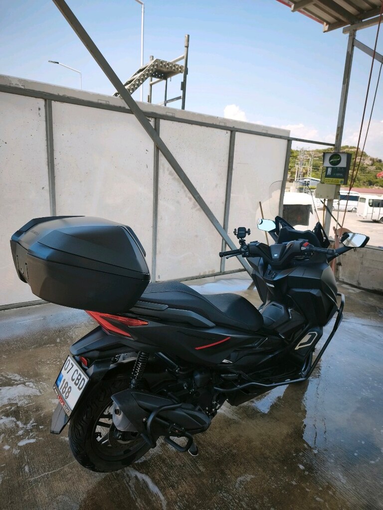 HONDA FORZA 250 SE 2025 ORİJİNAL ÇANTALI VE TÜM EXTRALARIYLA - 4