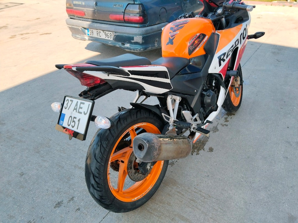 Honda CBR 250 r repsol sorunsuz - 7