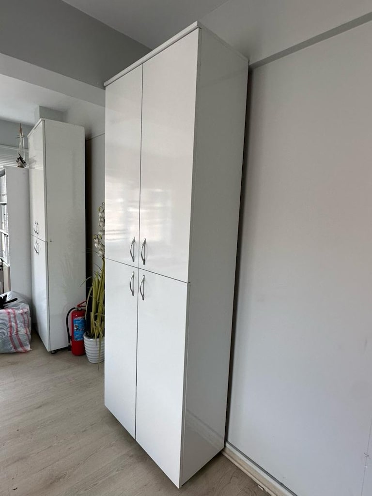 Beyaz 4 kapaklı dolap 80*180 cm - 2