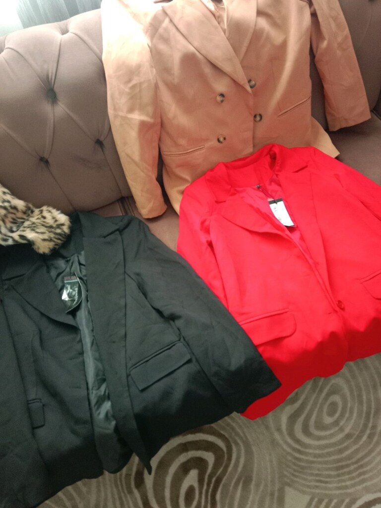 Trendyol blazer ceket sıfır üç rengi var