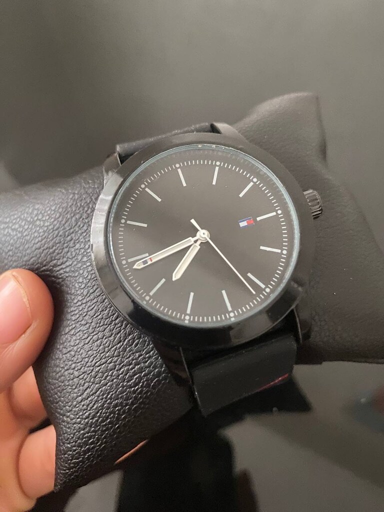 sıfır & kutulu Tommy Hilfiger Erkek Kol Saati - Silikon Kordon - 4