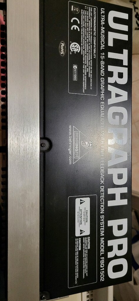 Behringer ekolayzer