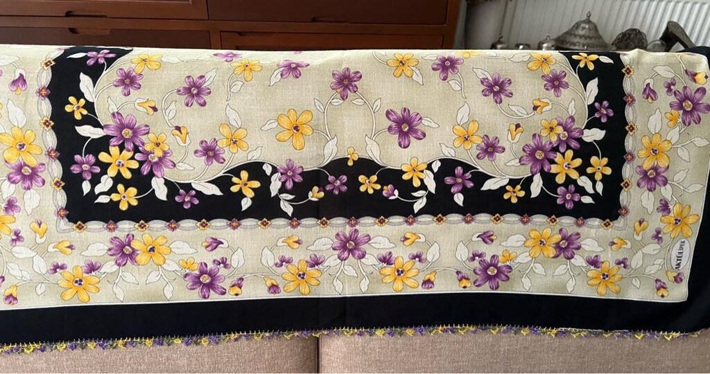 Büyük oyalı tülbent 94-94 cm - 3