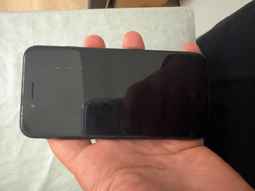 iphone SE sıfır pil iyi durumda - 6