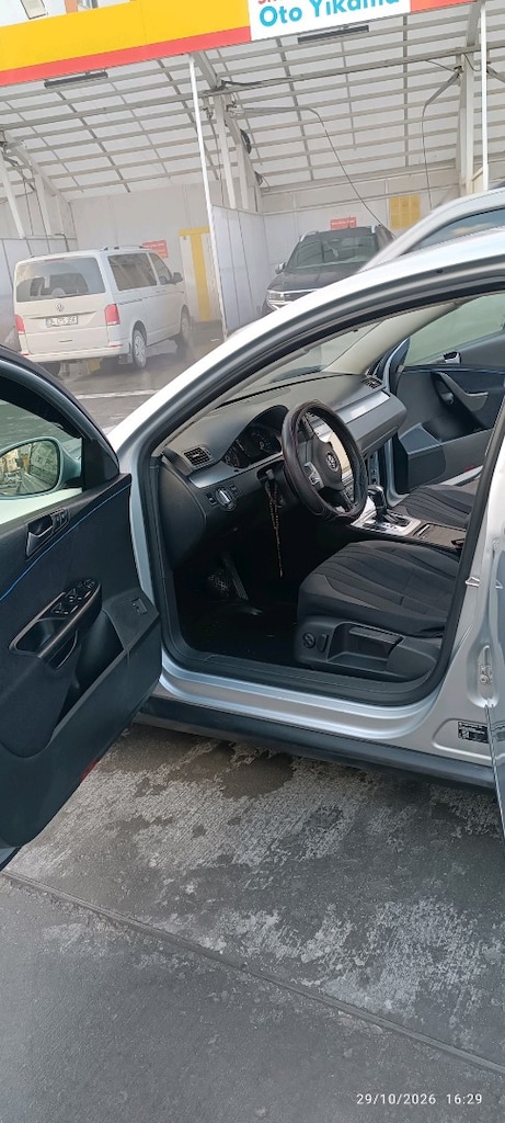 2011 model Volkswagen Passat 1.4 TSi - 13