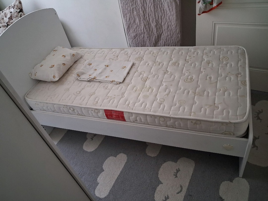 Çilek Marka 80x160 Çocuk Karyolası + Orijinal Yatak-Temiz ve Sorunsuz - 4