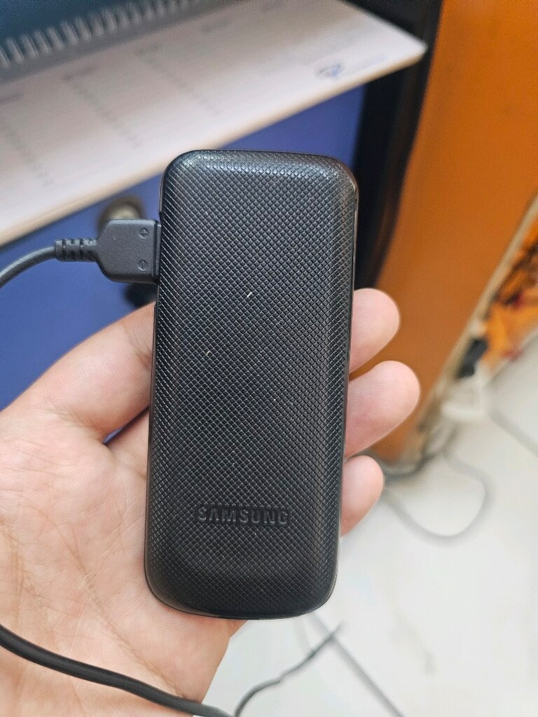 samsung tuşlu telefon - 2