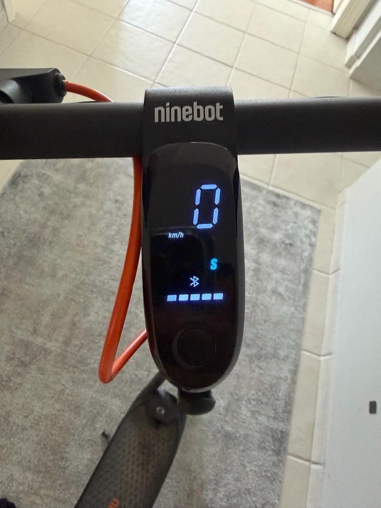 segwey ninebot f2 plus scooter - 4