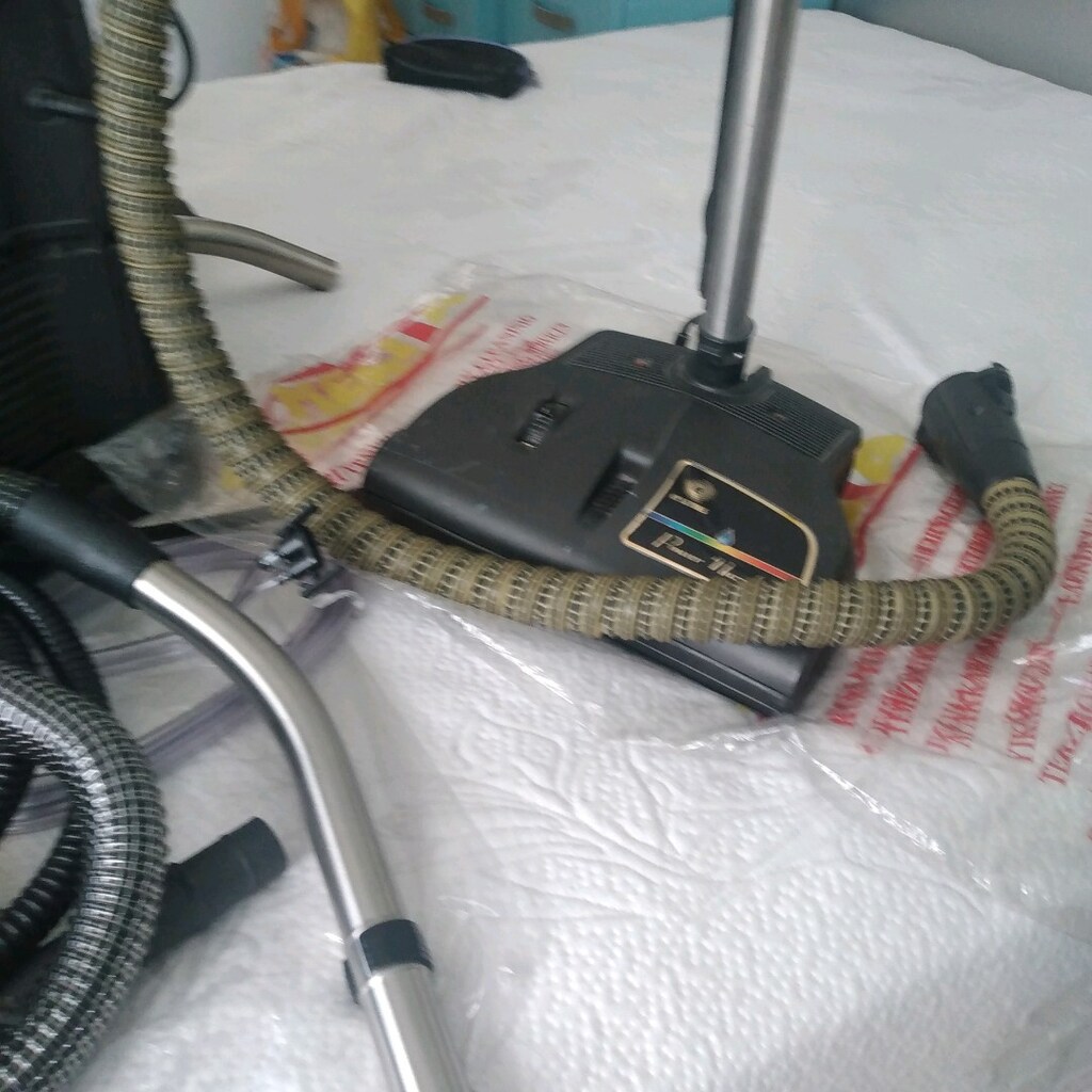 Rainow elektirik süpürgesi. - 9