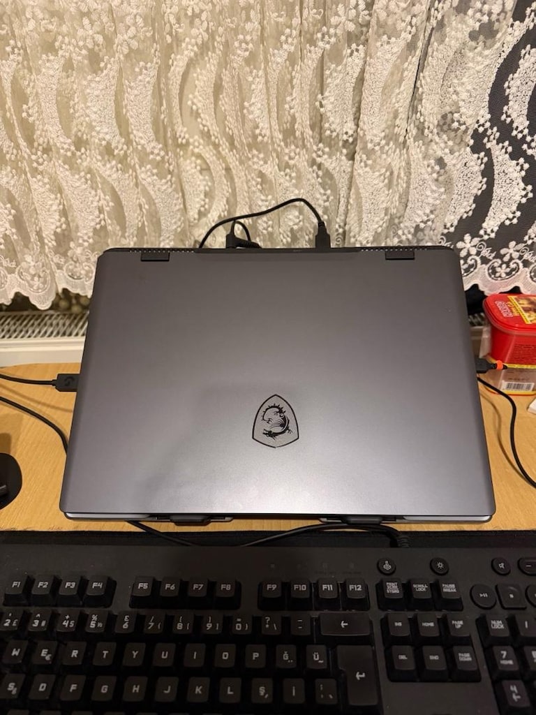 MSI SWORD İNTEL CORE İ9 14900 HX 32 GB RAM 1 TB SSD RTX 4070 16 İNÇ - 2