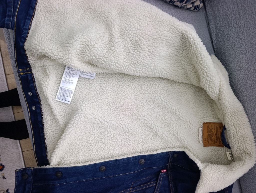 levis kot mont