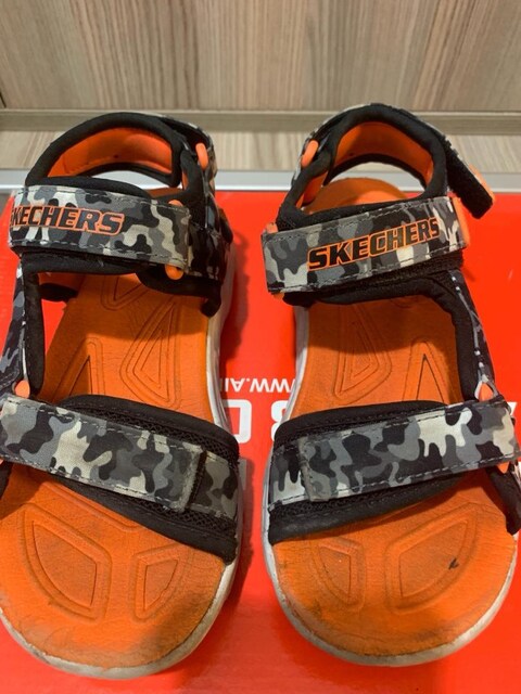 skechers sandalet ışıklı sorunsuz