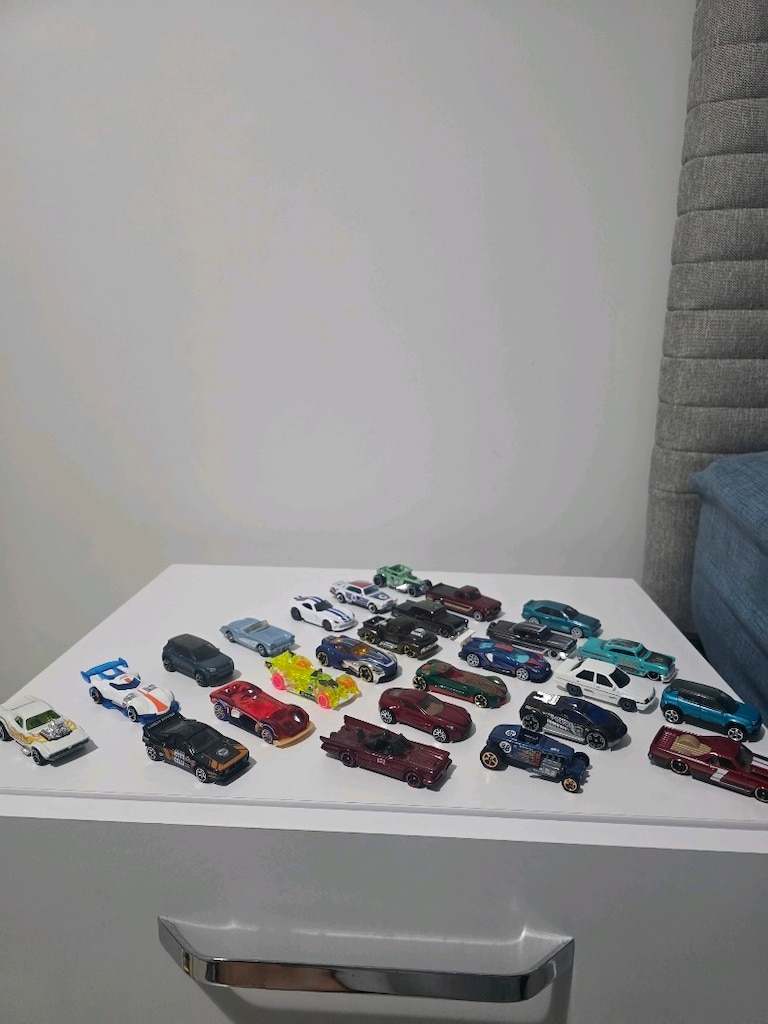 HOT WHEELS ARAÇLAR - 2