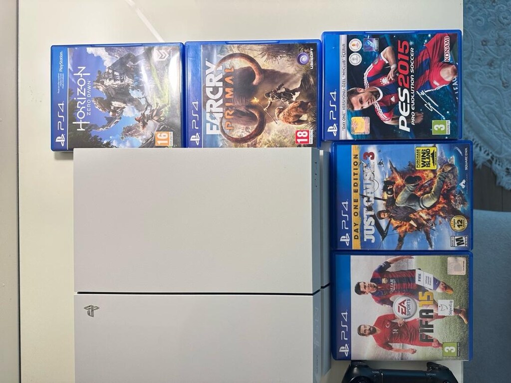 Sony Playstation 4 1TB - 4