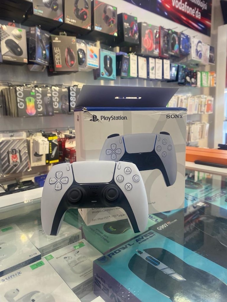NİTRO BİLİŞİM’DEN ORİJİNAL PS5 DUALSENSE KOL! - 2