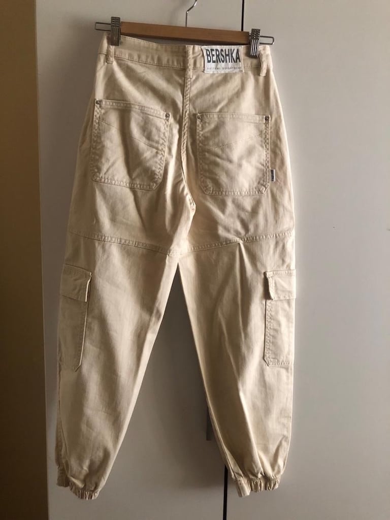 Bershka jogger pantolon — görsel 2/8