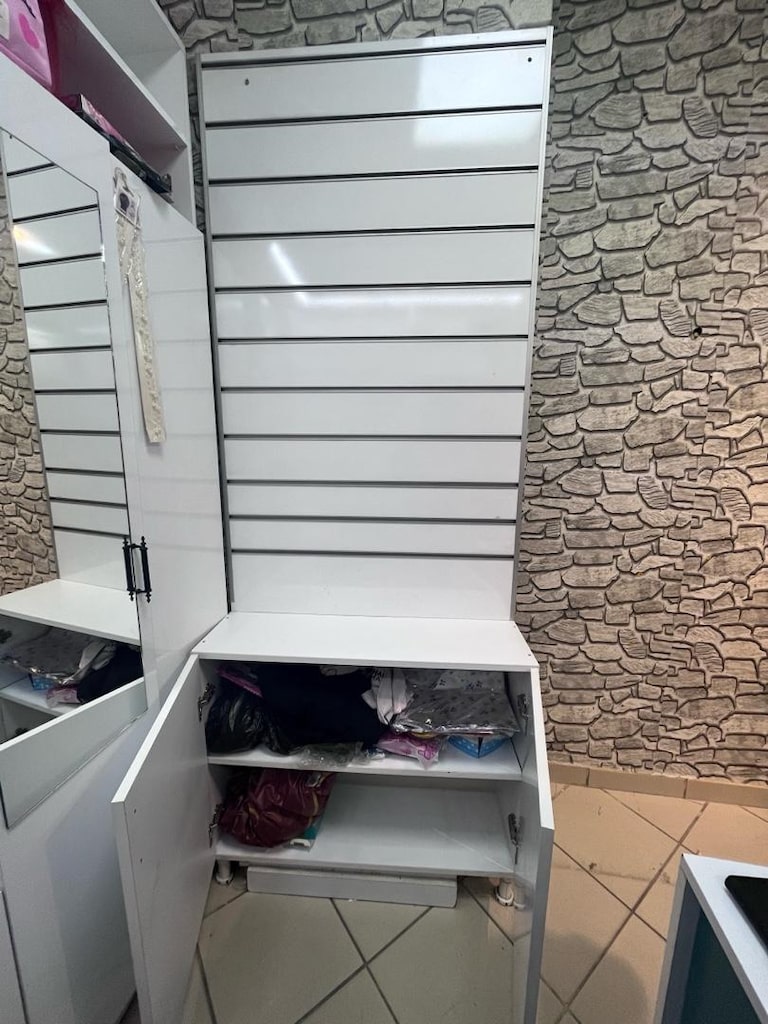 Cam Vitrinli Mağaza Bankosu -Mağaza Raf Sistemi Dolap - 7