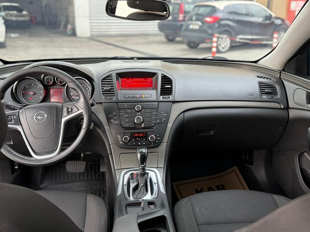 aracım 2011 model opel ınsıgna sanruflu - 2