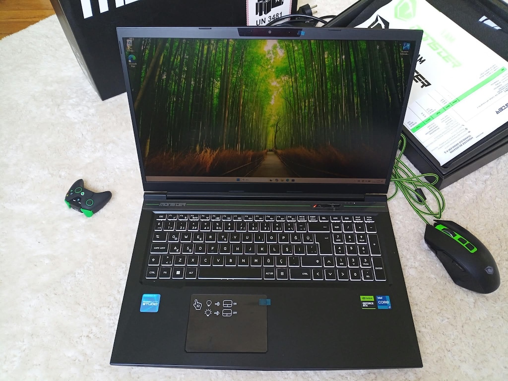 Tulpar T7 V20.7.2 17,3" Oyun Bilgisayarı - Çok Temiz - 17