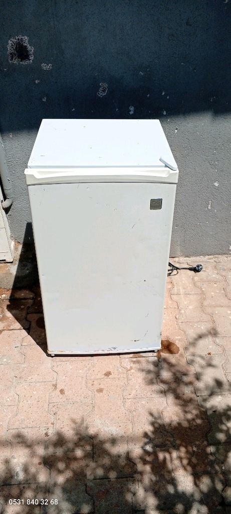 Mini Buz Dolabı - 4