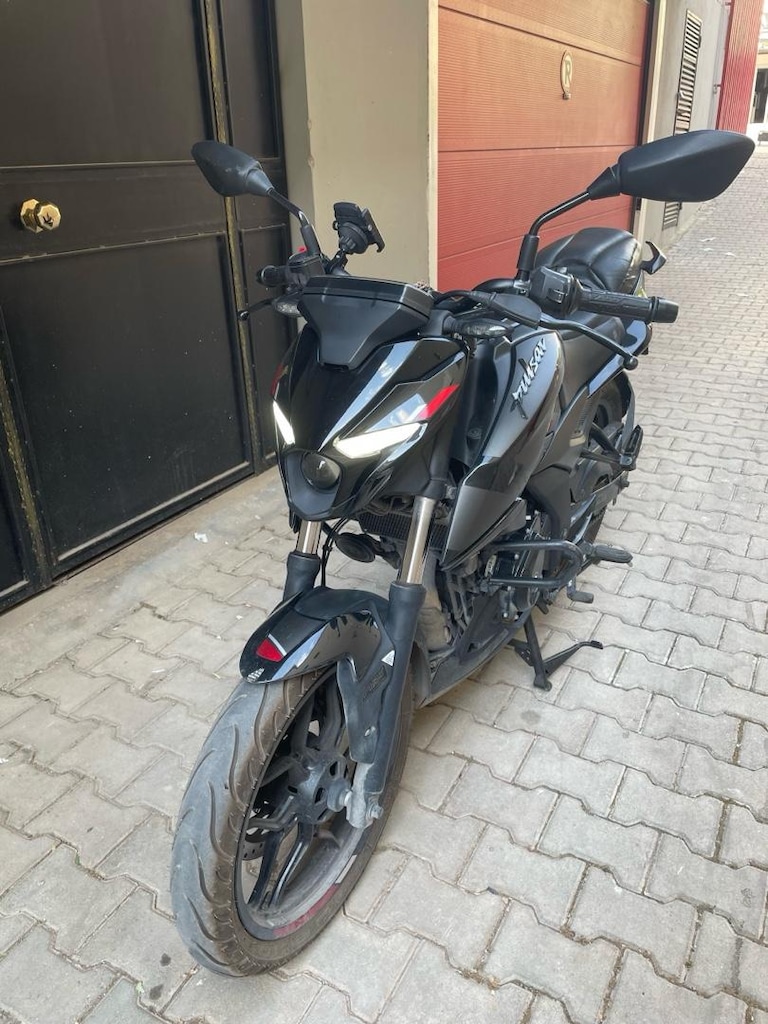 Bajaj Pulsar n250 2023 model - 8