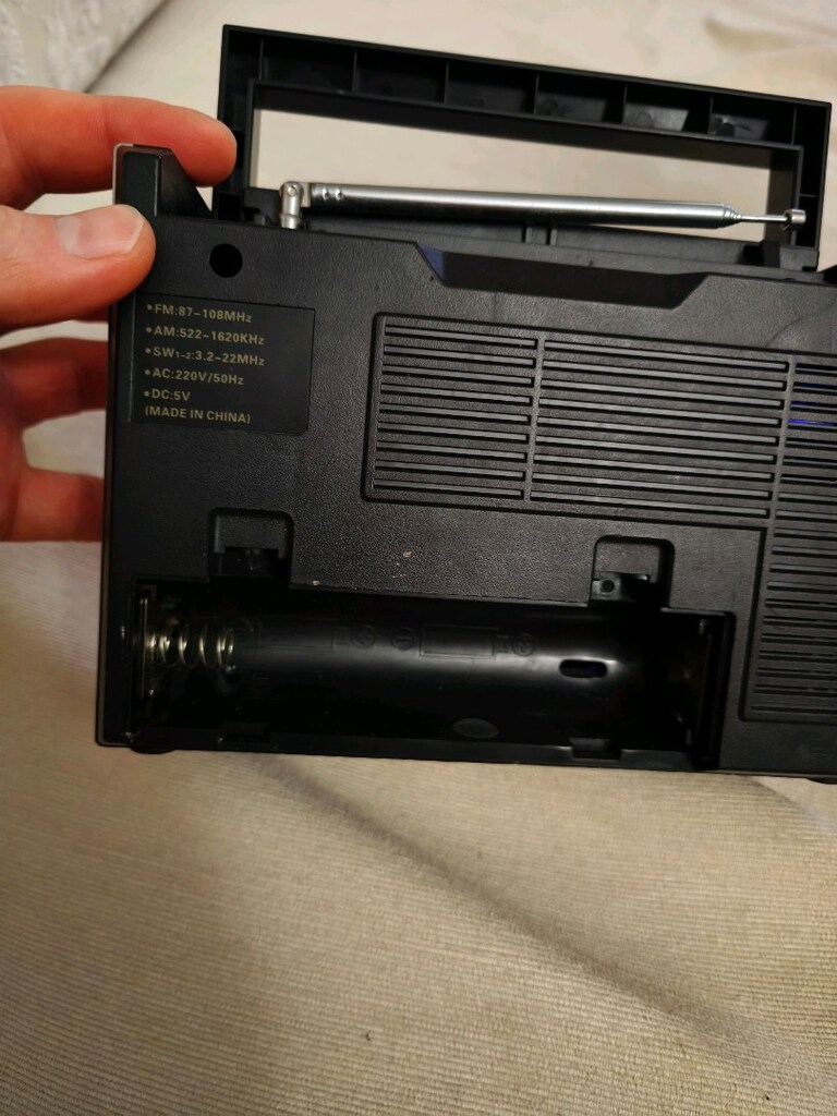 Şarjlı FM radyo USB li müzik çalar - 6