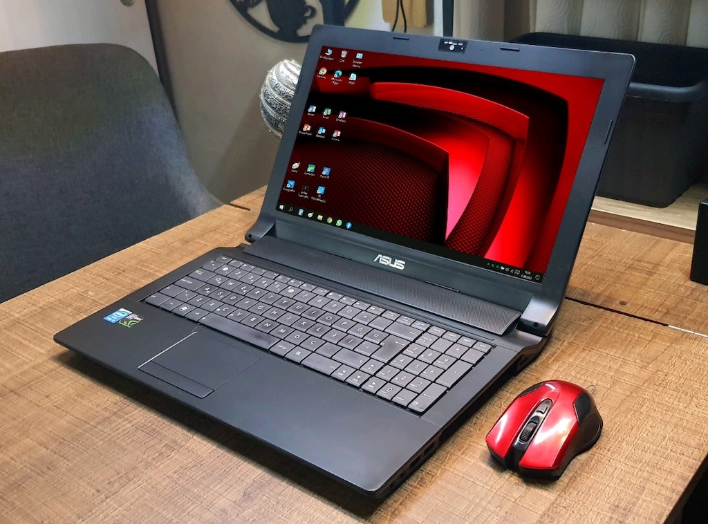 Oyuncu Asus i7mq Nvidia, 1080p FullHD,Yeni PiL, 8gb RAM, Çift Disk SSD - 2