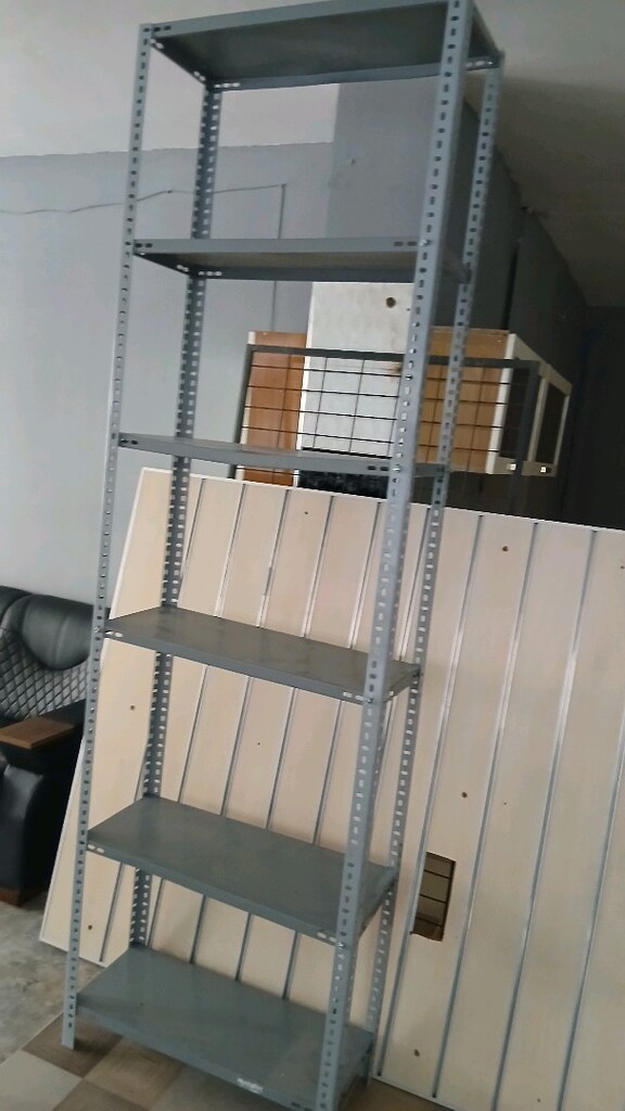 Vidalı Raf - 2