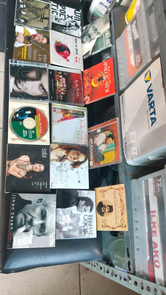 orijinal CD ler tane fiyatı 80tl - 5