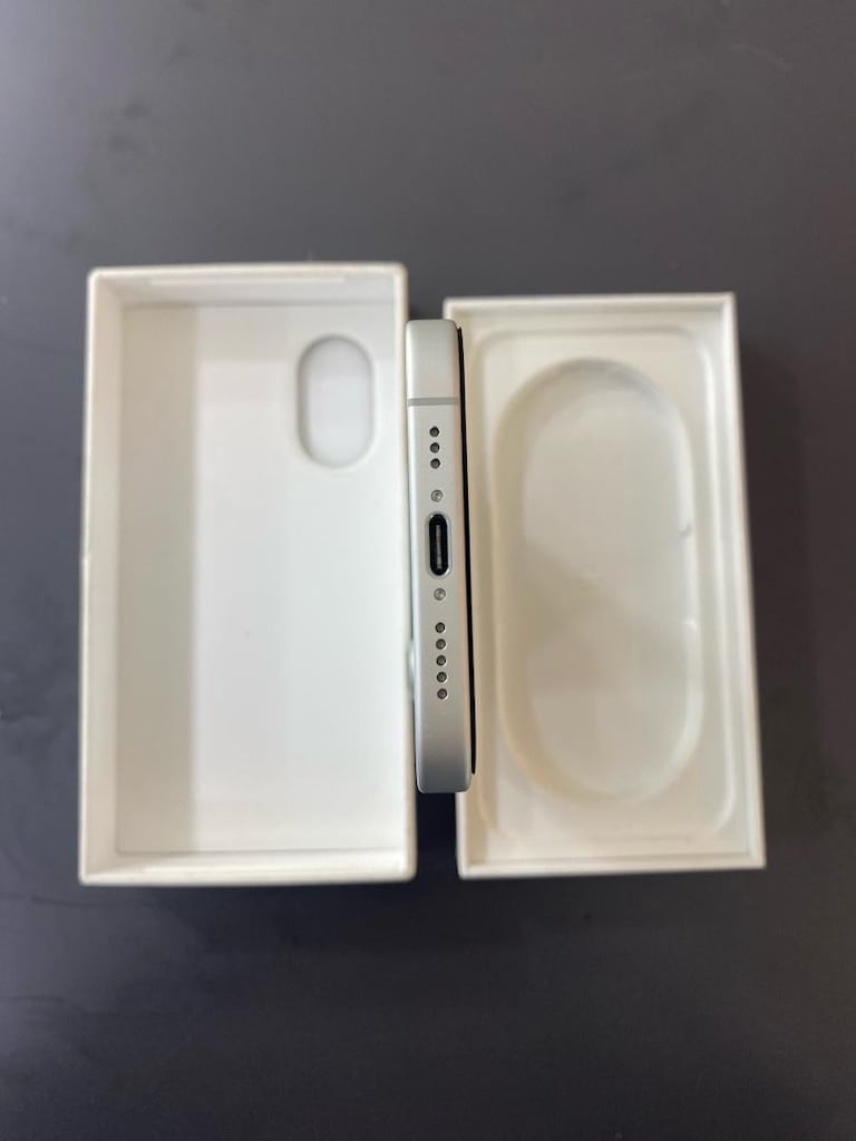 IPHONE 16 BEYAZ 128 GB YD HATASIZ TERTEMİZ NIVA CEP’TE - 5