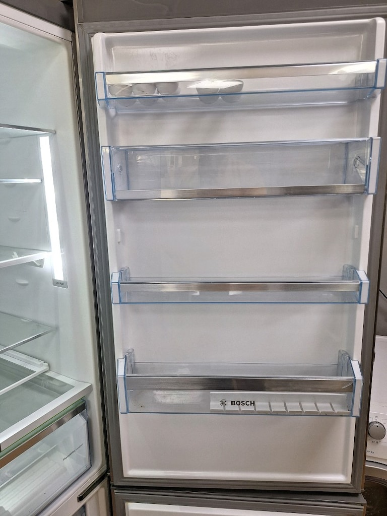 Sıfırdan farksız son model inox Bosch buzdolabı alttan dondurucu - 8