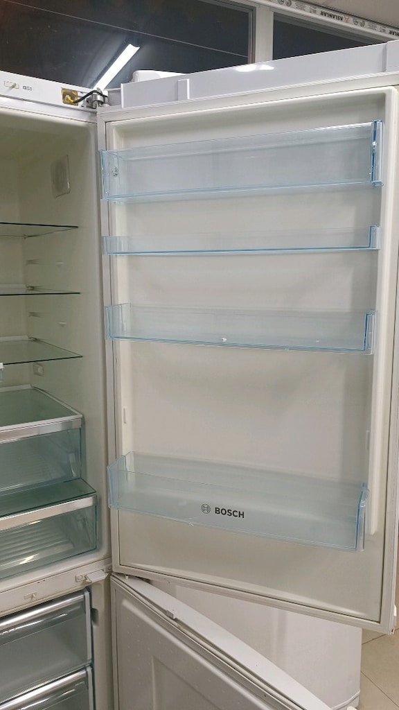 Bosch 520 litre alttan donduruculu nofrost buzdolabı - 5