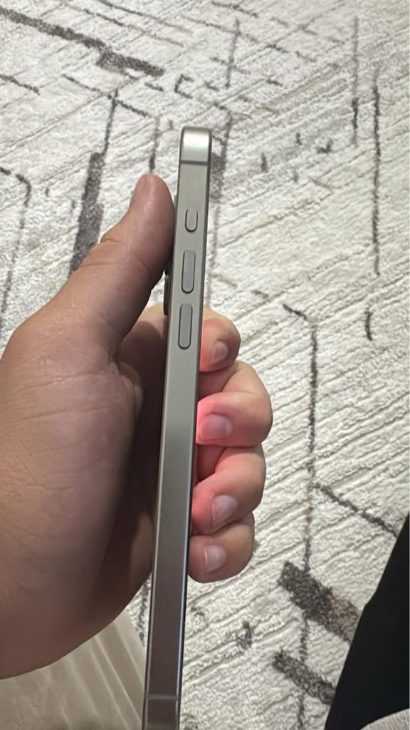 iPhone 15 Pro Max - 4