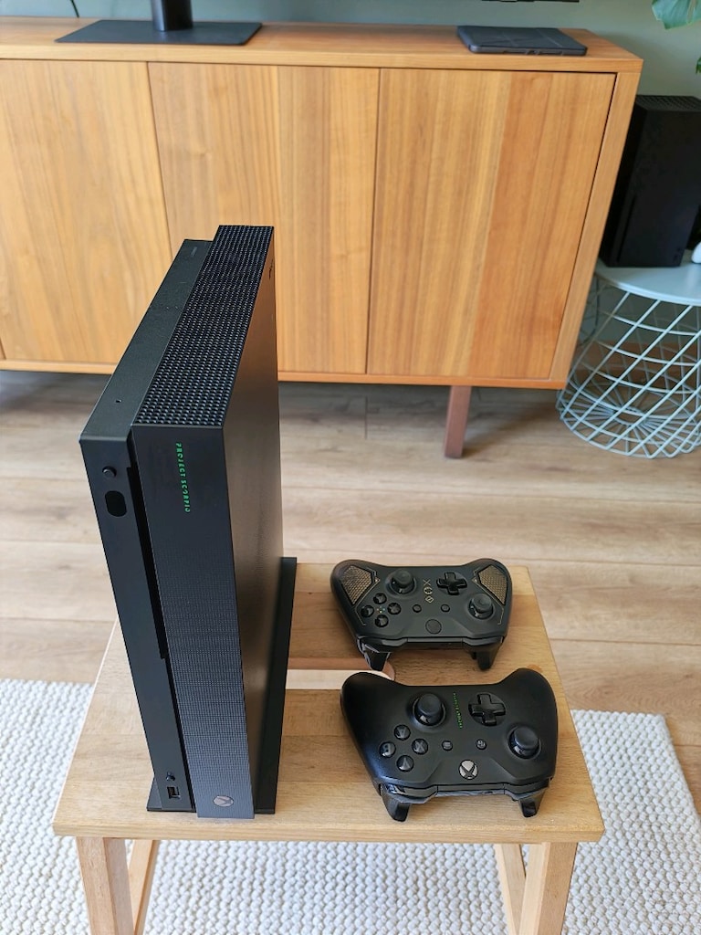 XBOX ONE X 1TB PROJECT SCORPIO EDITION - 6