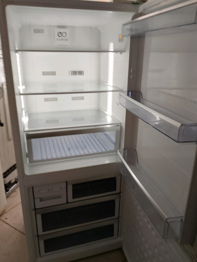 Beko nofros buzdolabı nakliye kurulum dağil sorunsuz - 4