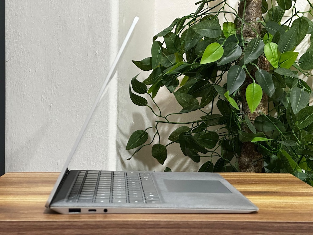 SURFACE 4 | 2.5K DOKUNMATİK EKRAN | TERTEMİZ - 7