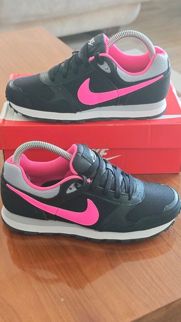 Nike MD Runner orjinal sıfır kutulu üründür - 7