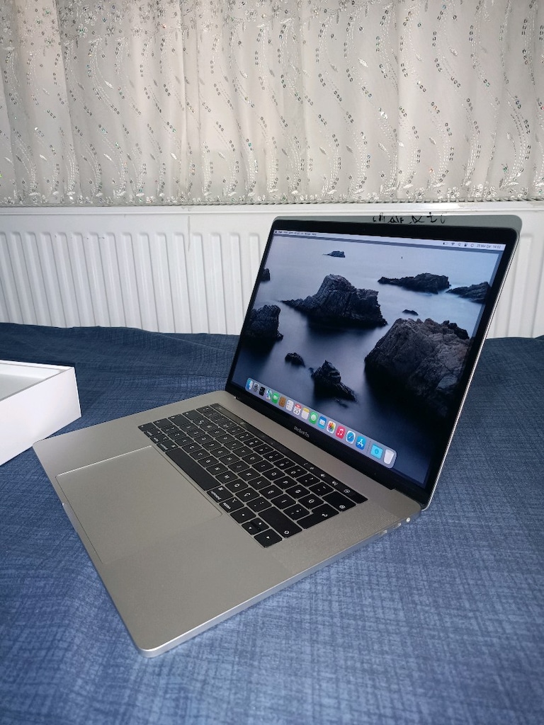MACBOOK PRO 2018 15" i7 512 SSD 16 GB RAM ( KUSURSUZ..! ) - 6