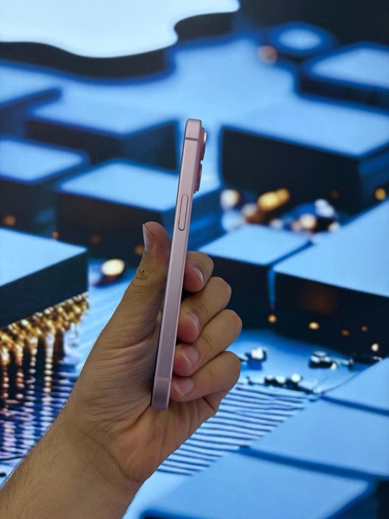 !FIRSAT CİHAZI! 4 AYLIK İPHONE 15 pil %100 - 4